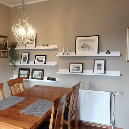 Warm And Welcoming Flat Downtown Akureyri Apartamento Exterior foto